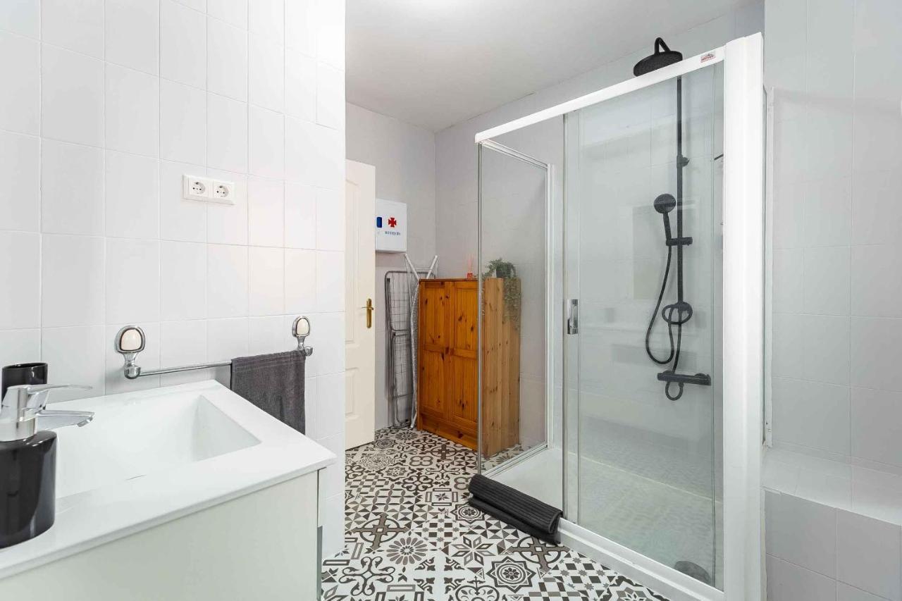 Apartamento Renovado, Tu Escapada De Vacaciones Ideal フエンヒロラ エクステリア 写真