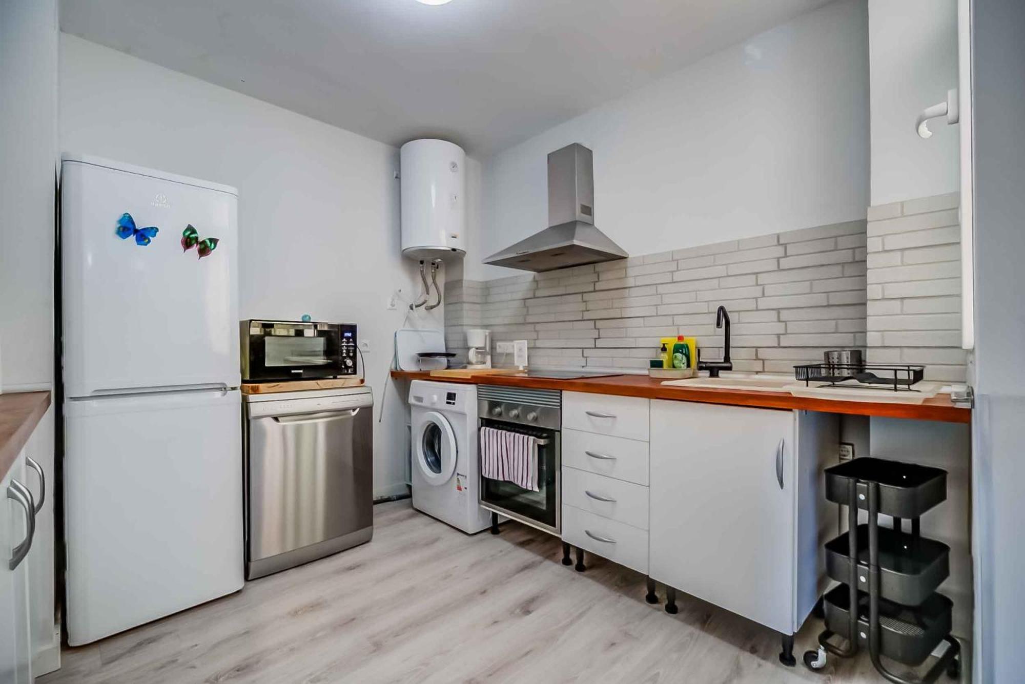 Apartamento Renovado, Tu Escapada De Vacaciones Ideal フエンヒロラ エクステリア 写真